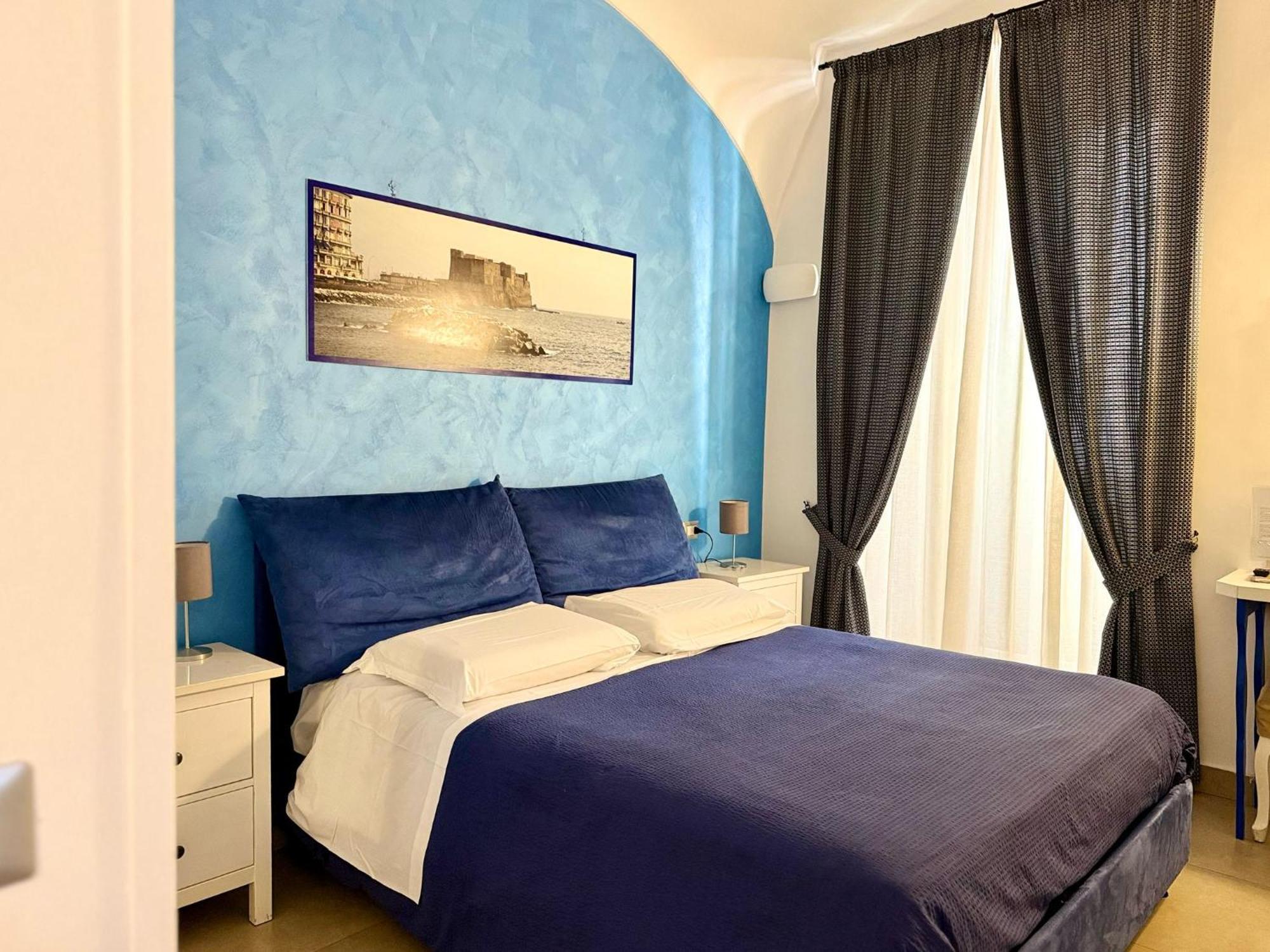 Chiaia Suites Neapel Exteriör bild